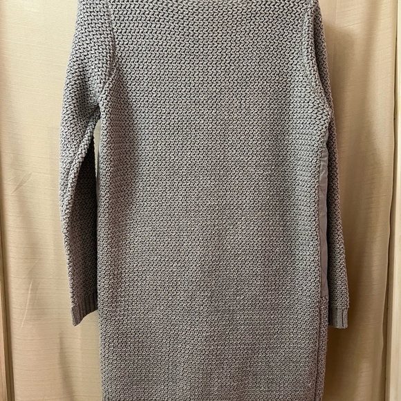 🔴 Loved + Adored Stylish Gray Quilted Cardigan size small Metallic Grey - Picture 7 of 7